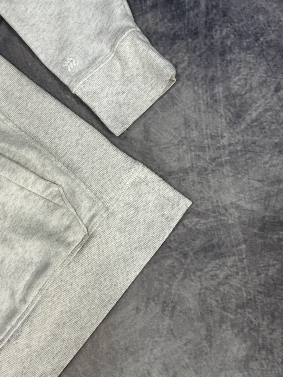 METAMORPHOSIS CREME HOODIE - S