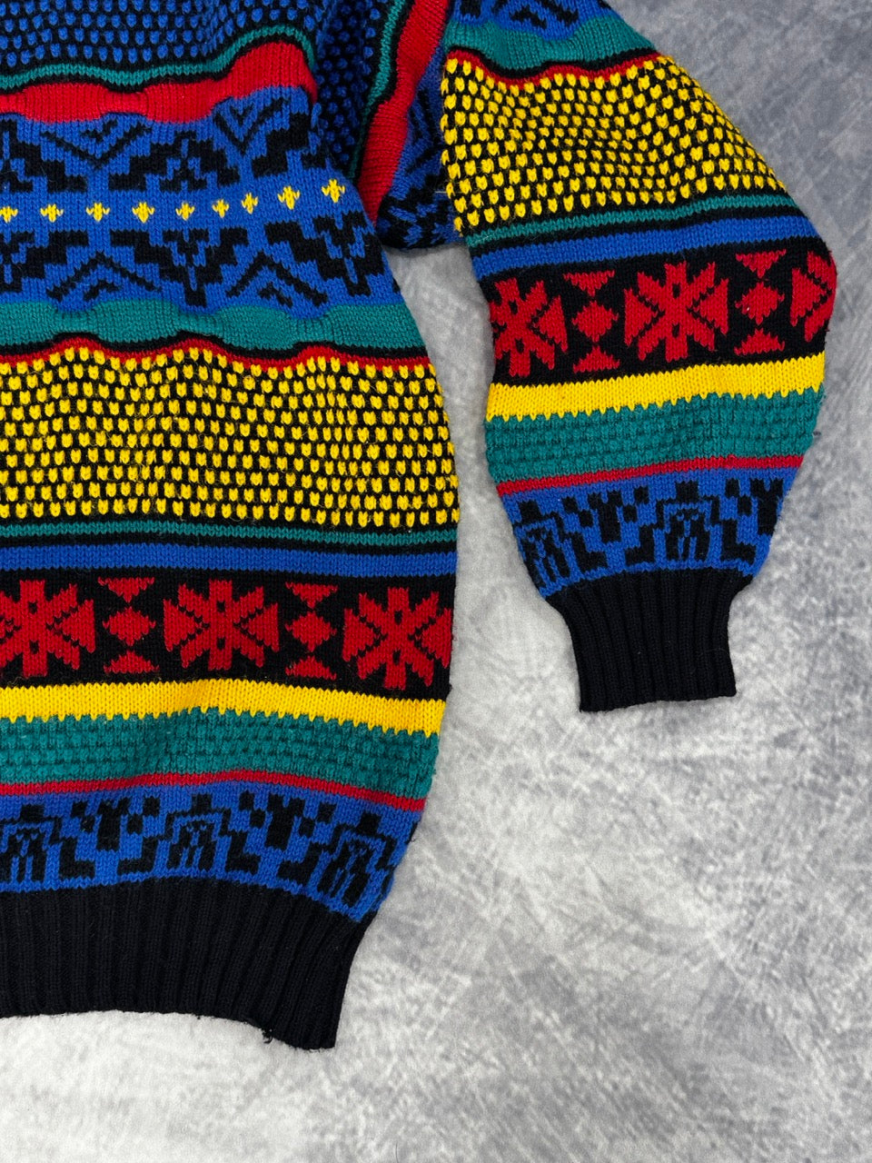 1990S MULTICOLOR KNIT SWEATER - L