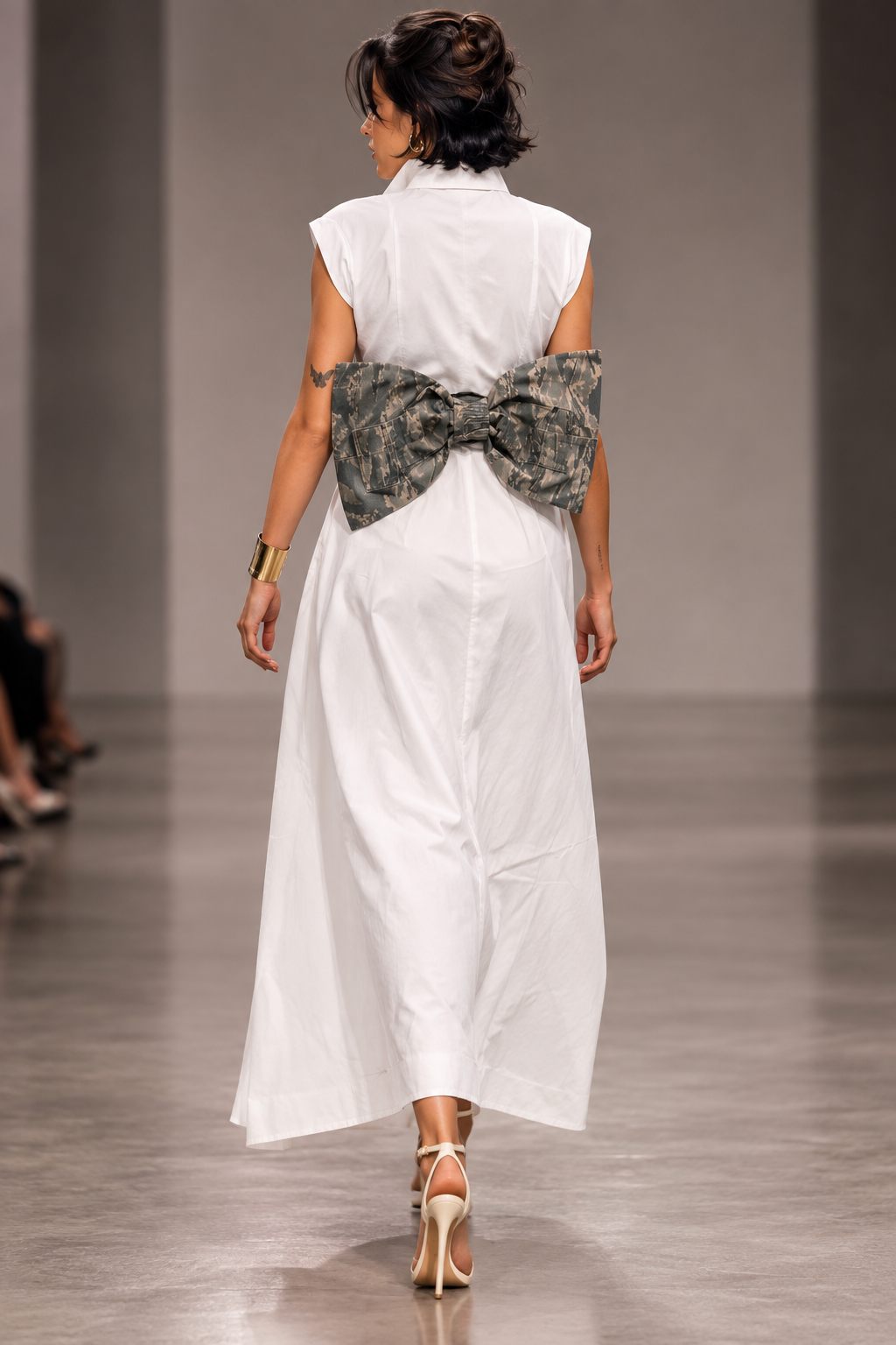 WHITE MAXI DRESS + GREY CAMO BELT + REMOVABLE BOW - SET - M