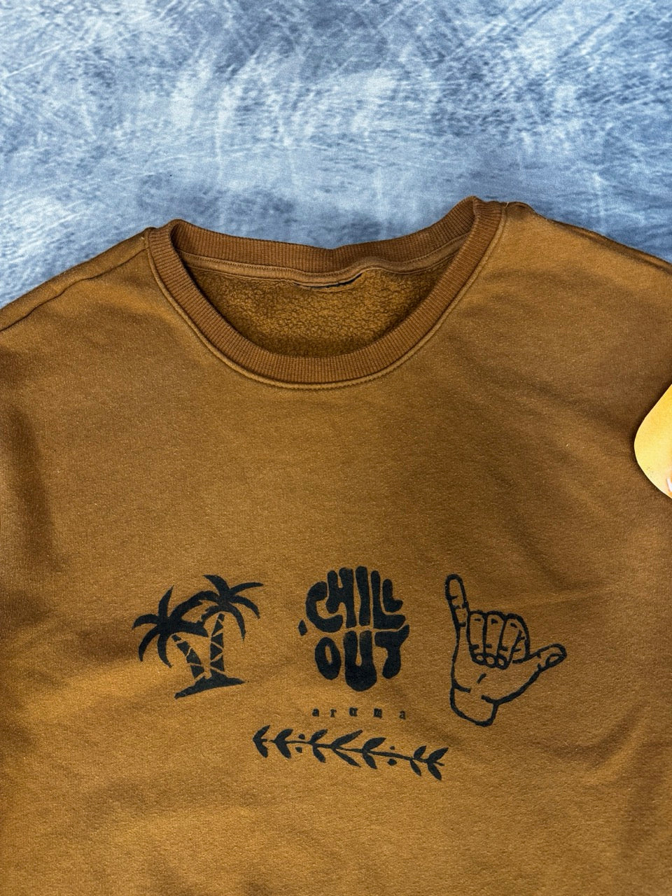 CHILL OUT -BROWN CREW NECK SWEATER - L