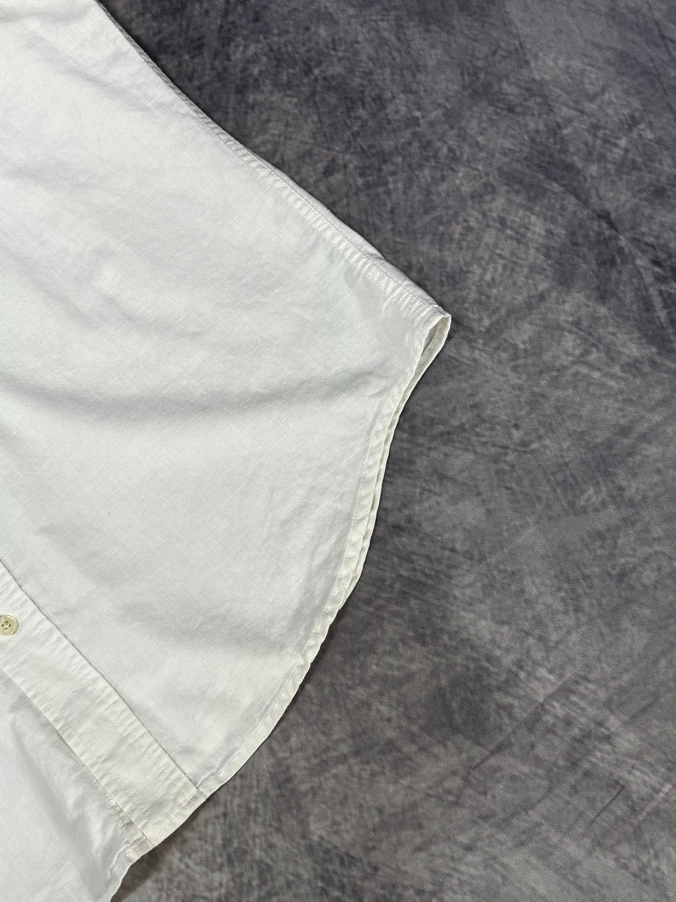 SURF WHITE SHIRT- SHORT SLEEVE - L