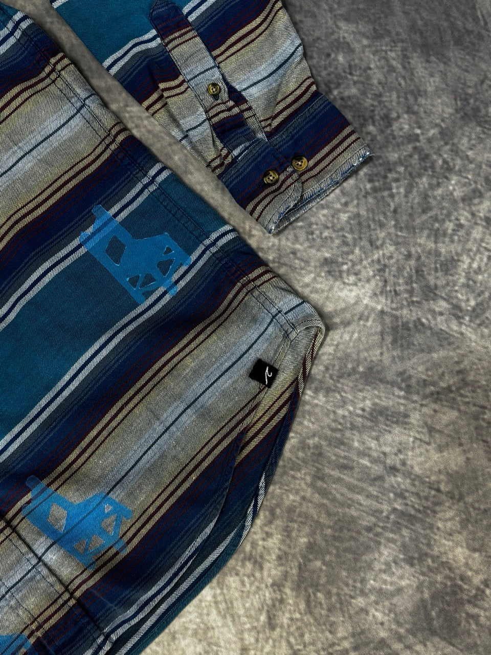 BLUE MULTICOLORED SHIRT -CHAIR PATTERN- LONG SLEEVE - L