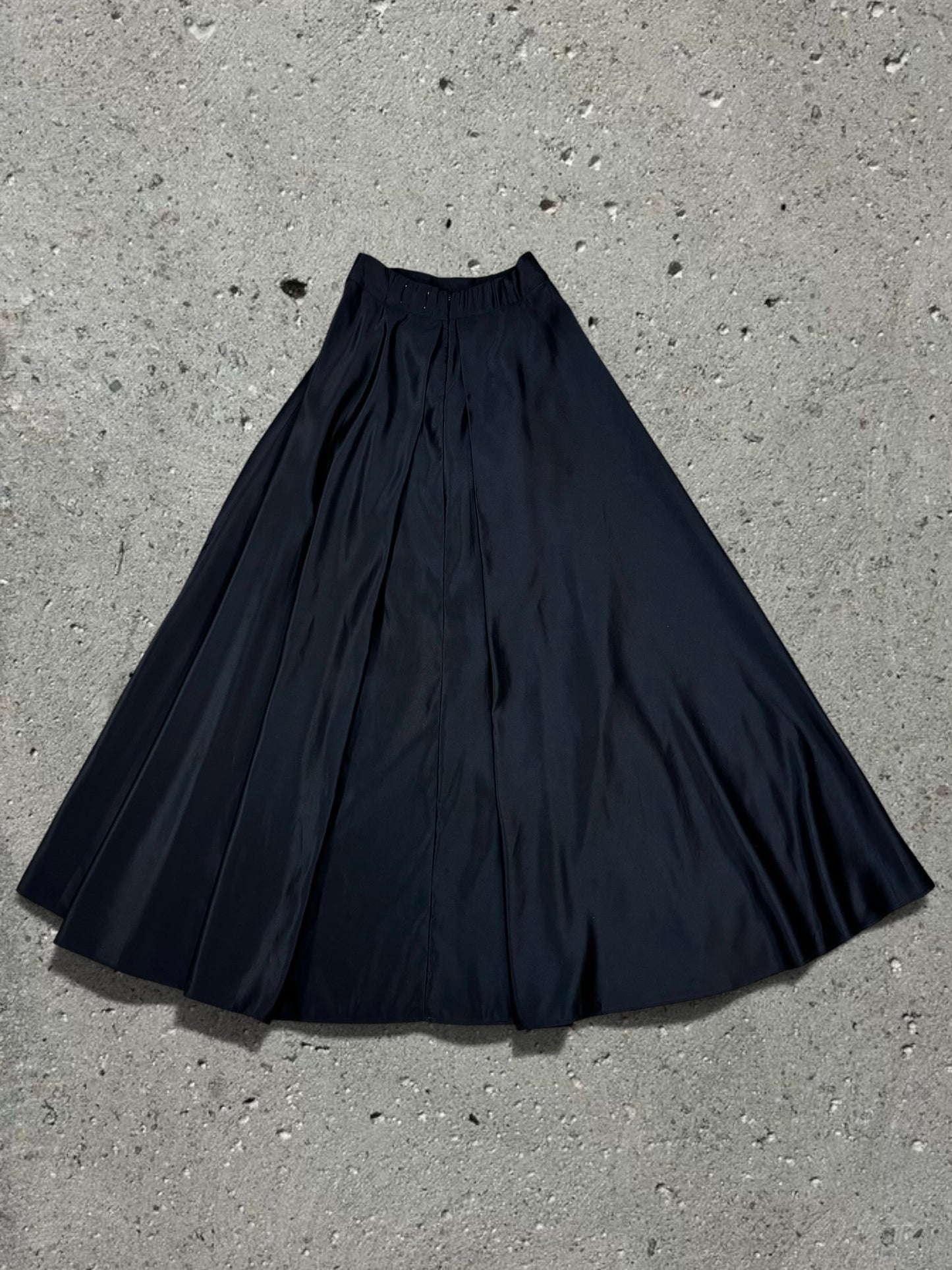 BLACK / CAMO MAXI SKIRT + BLACK CROP TOP - SET - XS
