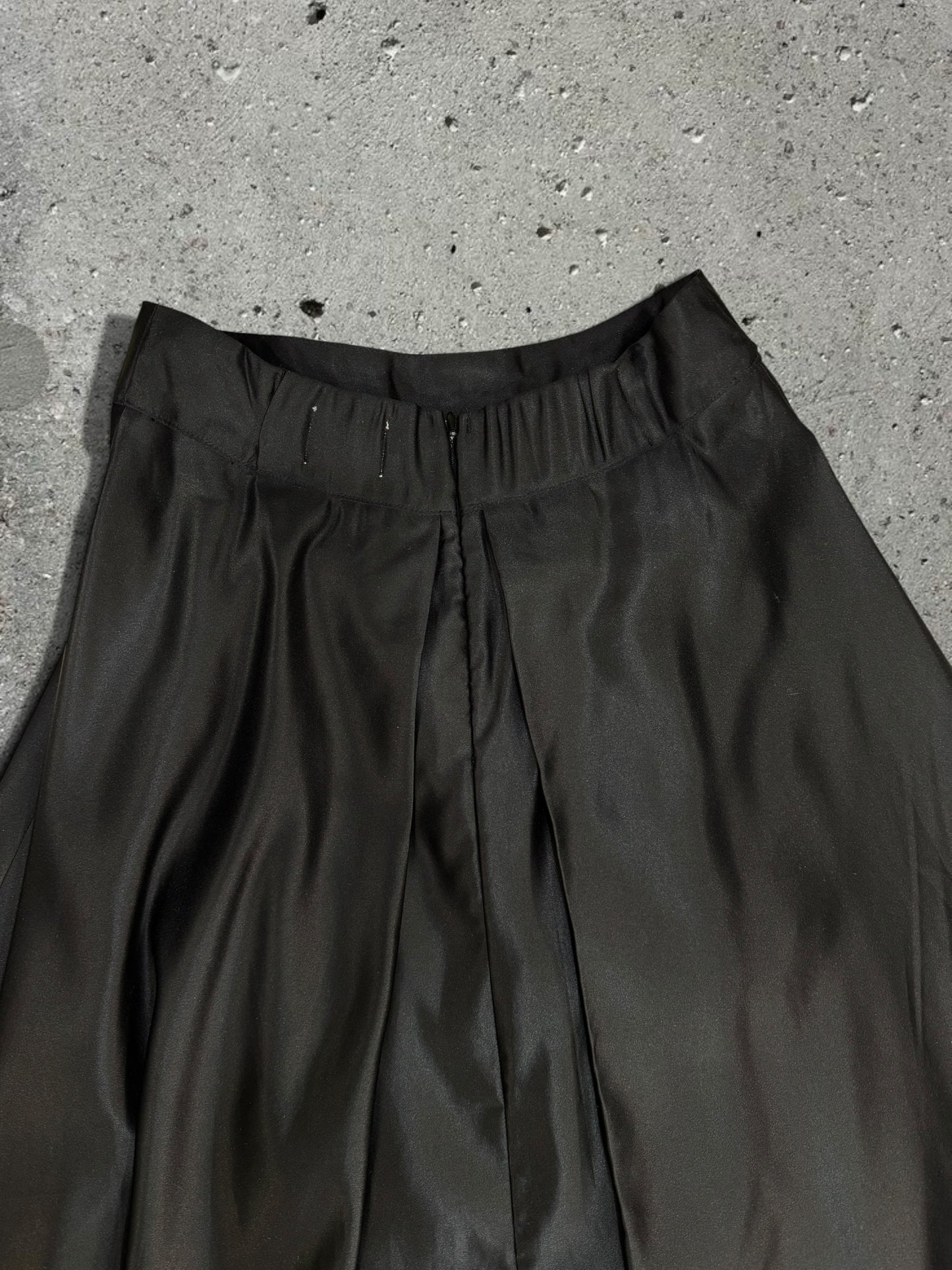 BLACK / CAMO MAXI SKIRT + BLACK CROP TOP - SET - XS