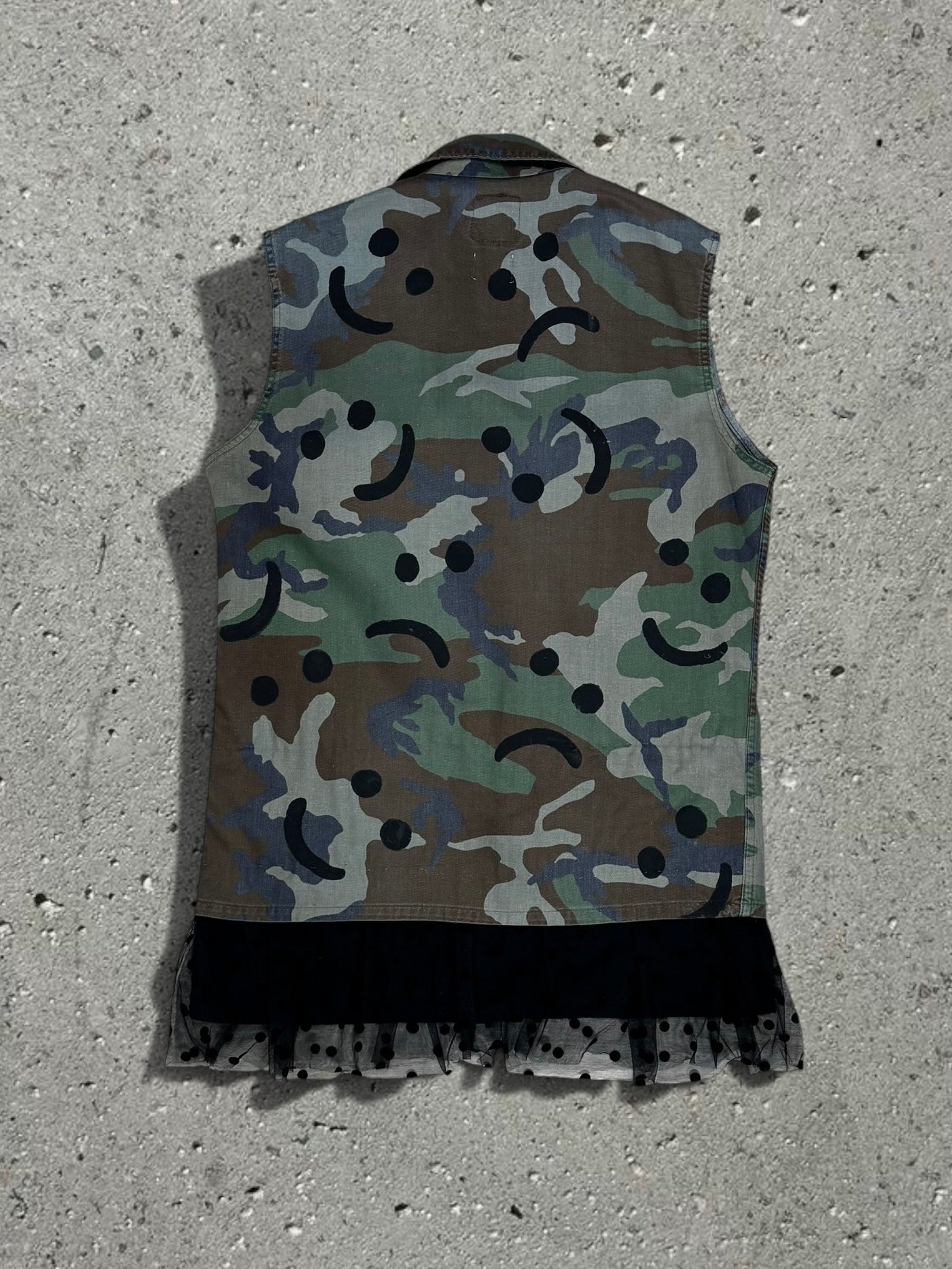 GREEN CAMO TULLE DRESS + WHITE SHIRT - SET - M