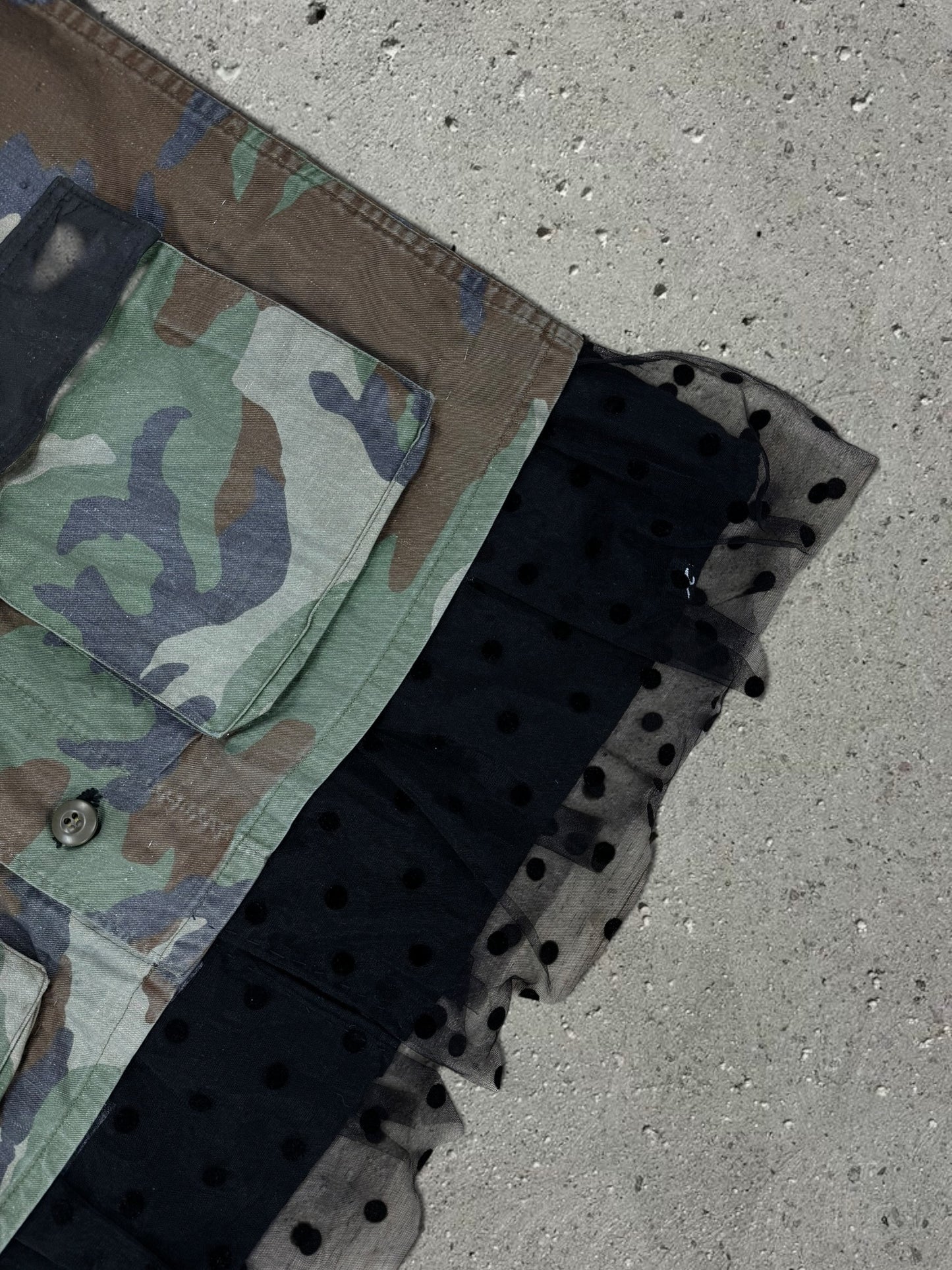 GREEN CAMO TULLE DRESS + WHITE SHIRT - SET - M