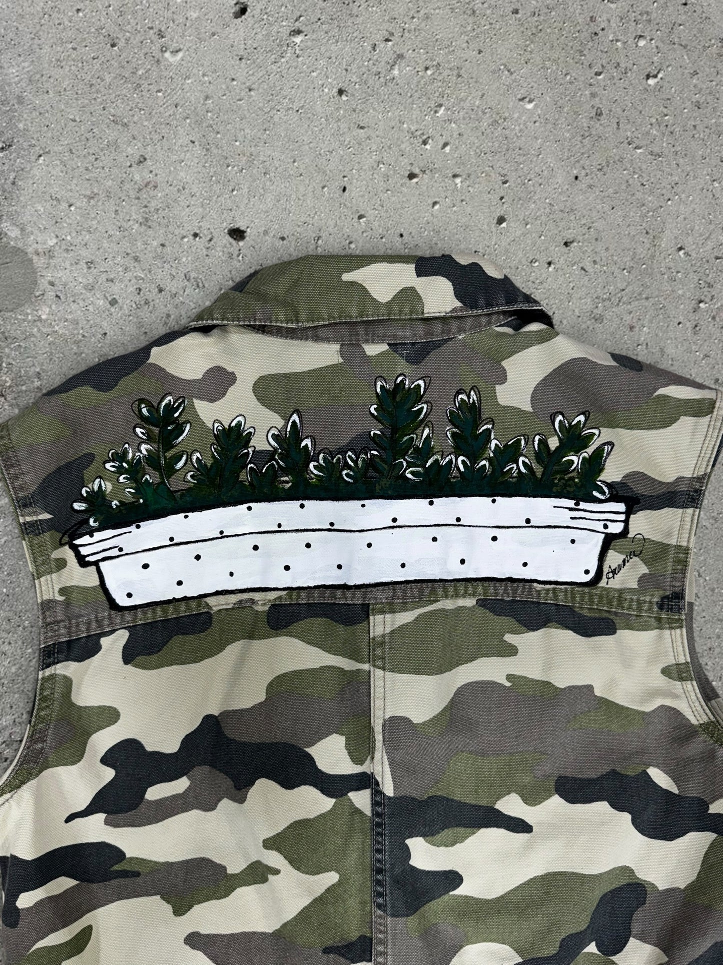 GREEN CAMO VEST + OLIVE GREEN PANTS + LIGHT GREEN TOP - SET - S