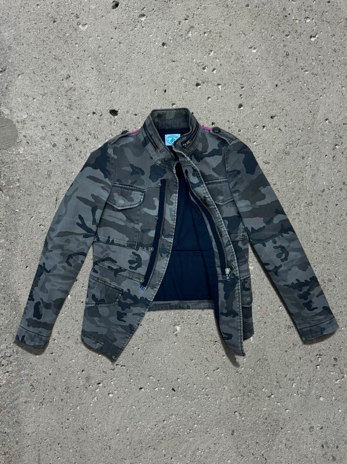 GREY CAMO JACKET  + WHITE SHORT - SET - S/M