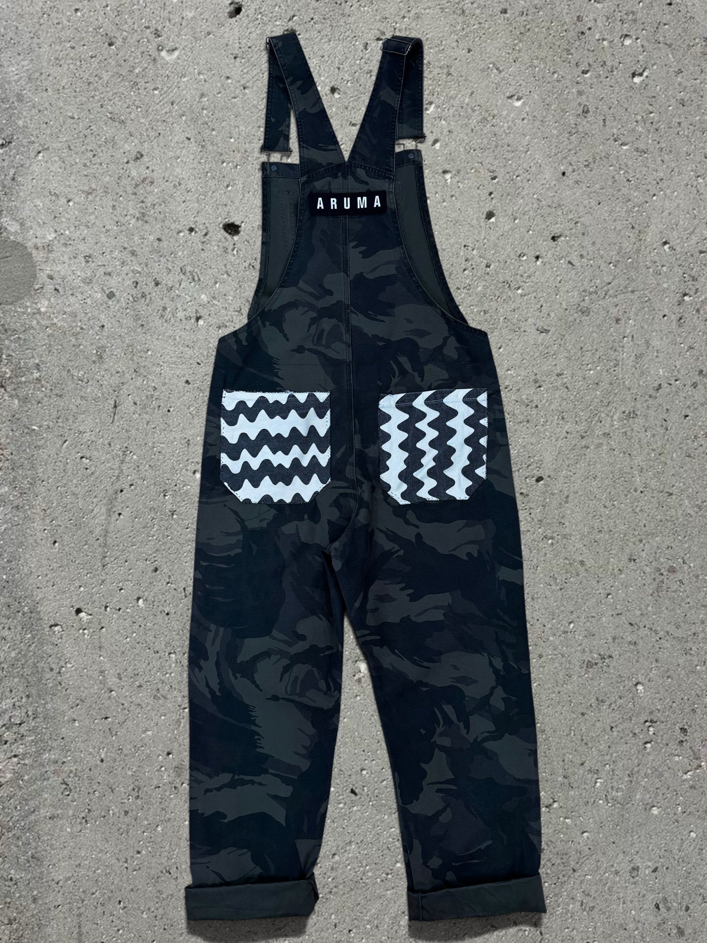 GREY CAMO OVERALLS  + LIGHT BLUE SHIRT + BROWN WOOL SWEATER - SET - M