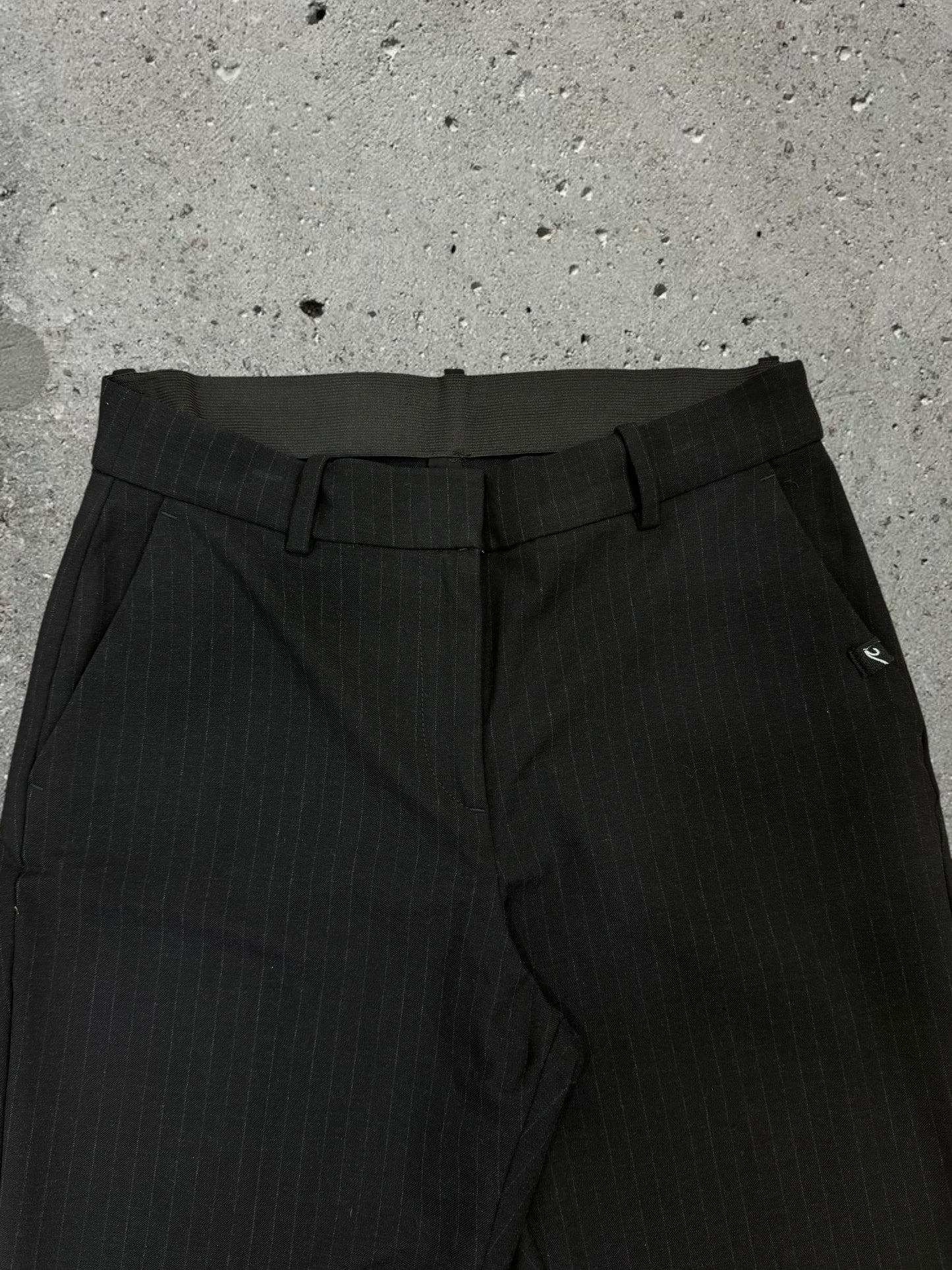 BLACK / GREEN CAMO CIRCLES TOP + BLACK PANTS - SET - M