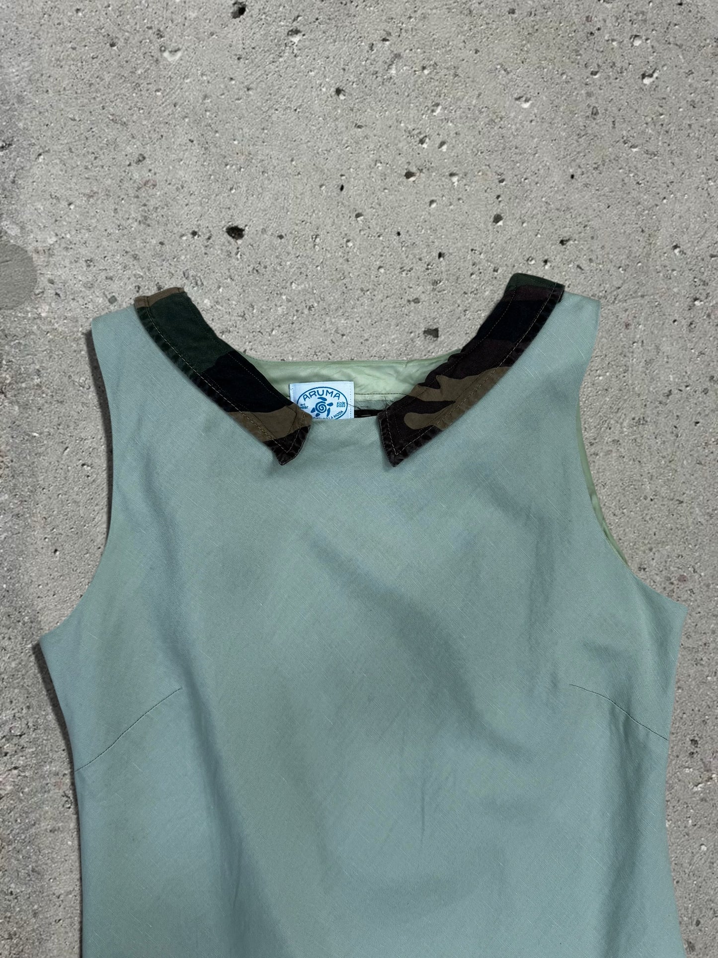 MINT GREEN OPEN BACK LINEN DRESS - S