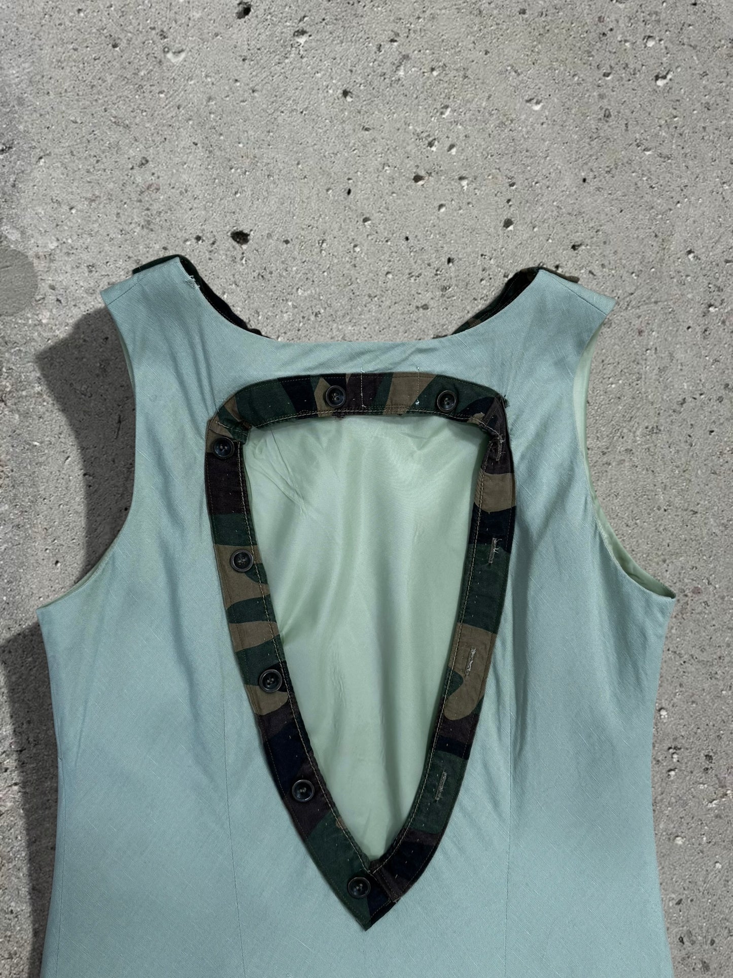 MINT GREEN OPEN BACK LINEN DRESS - S