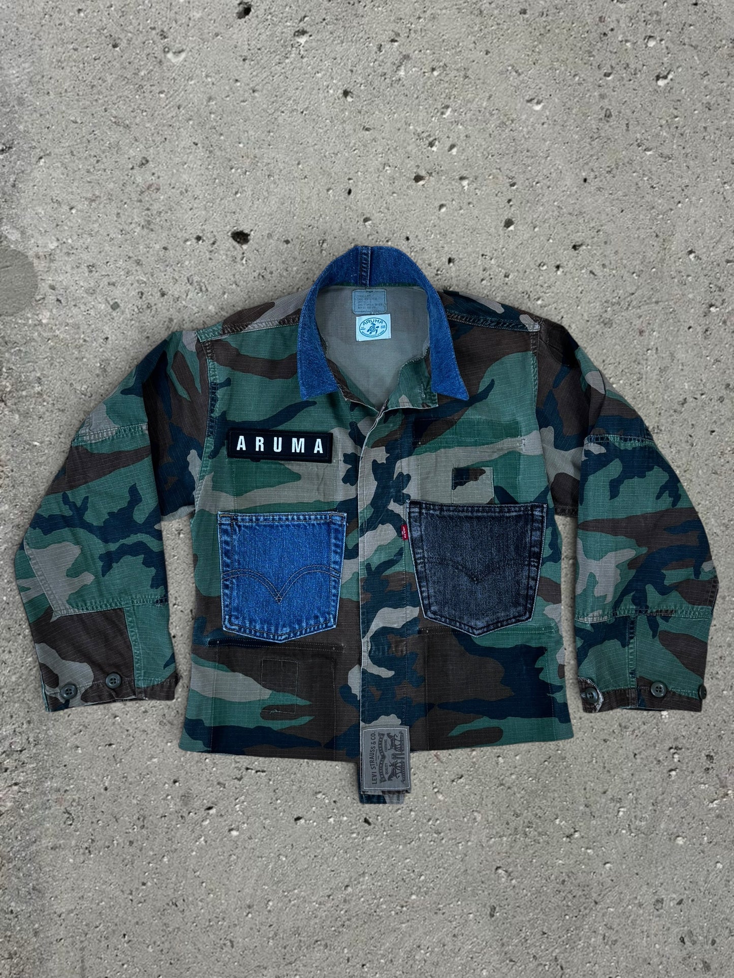 GREEN CAMO JACKET BLUE / BLACK DENIM POCKETS + BONE WHITE WIDE LEG TROUSERS - SET - S