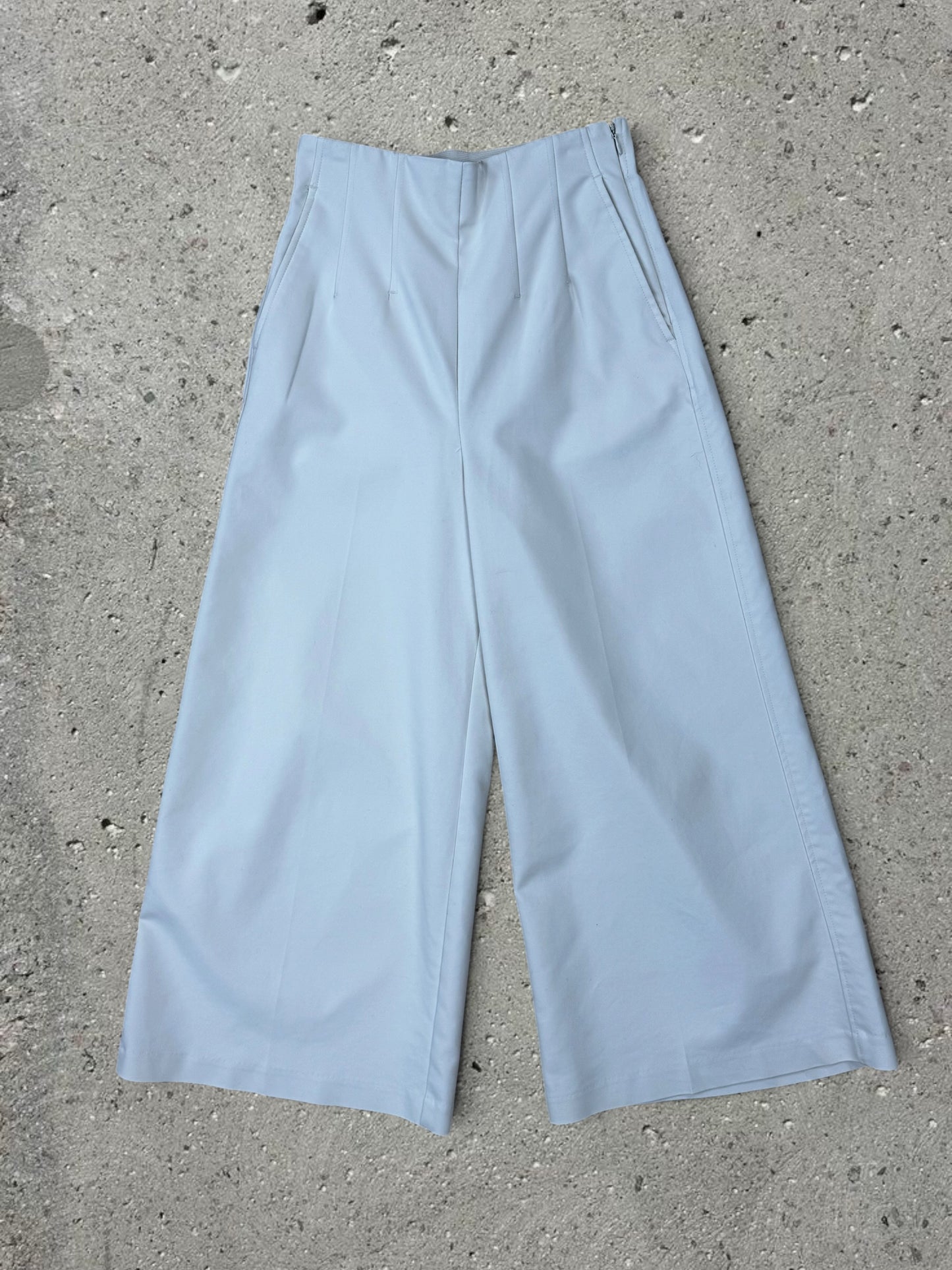 GREEN CAMO JACKET BLUE / BLACK DENIM POCKETS + BONE WHITE WIDE LEG TROUSERS - SET - S