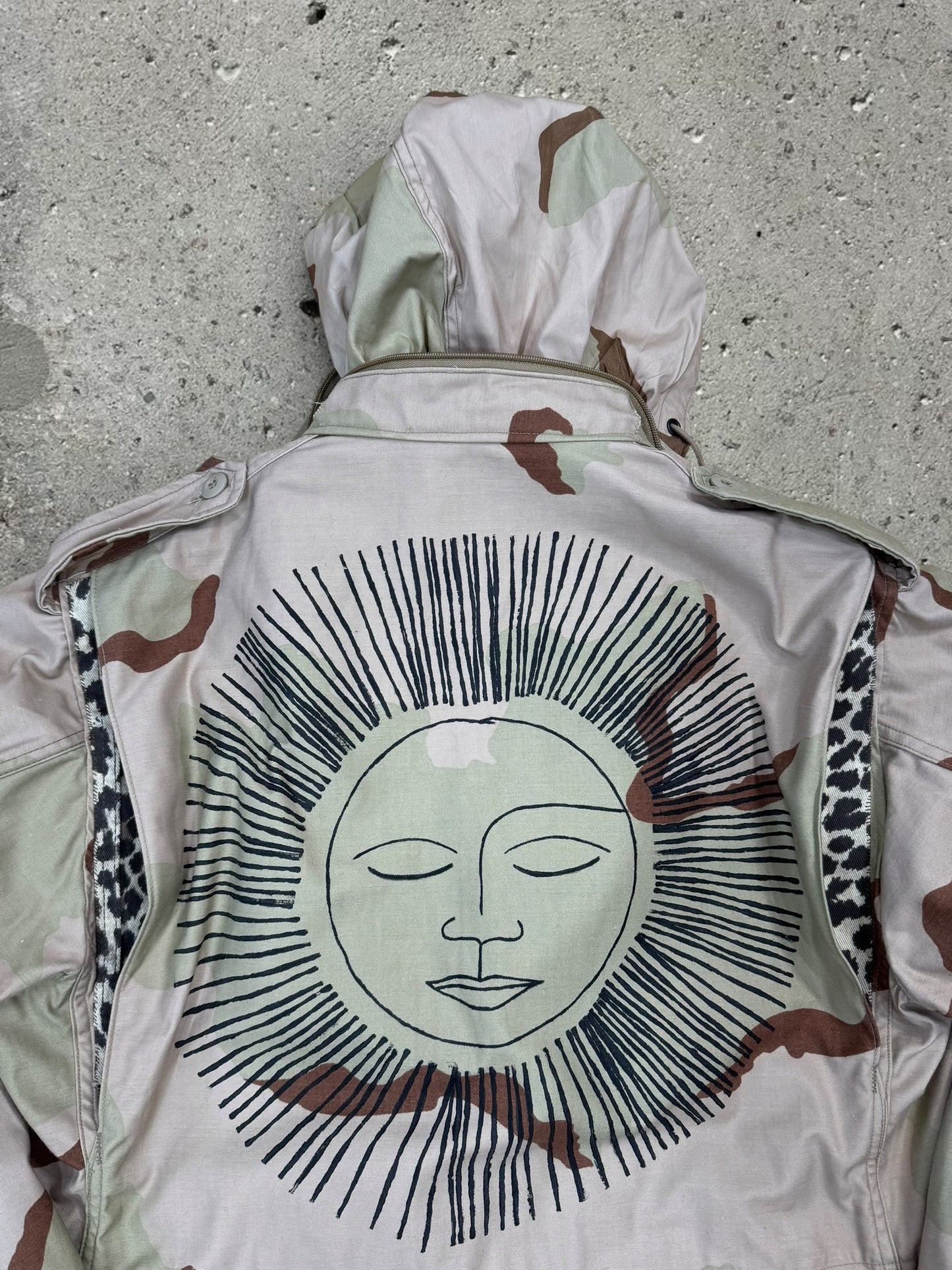 BROWN CAMO JACKET SUN PRINT - L