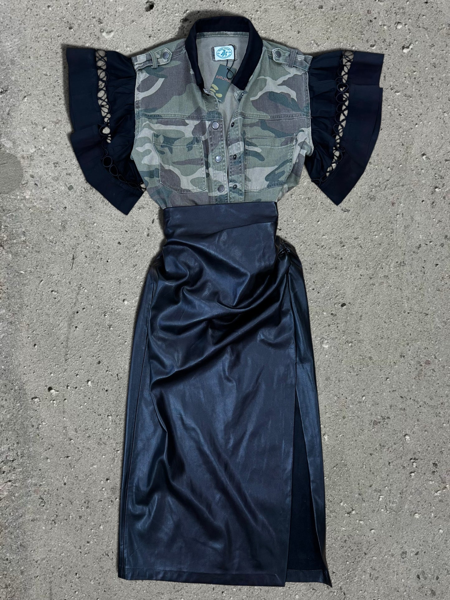 GREEN SHIRT BLACK BALLON SLEEVES + BLACK SKIRT - SET - S/M