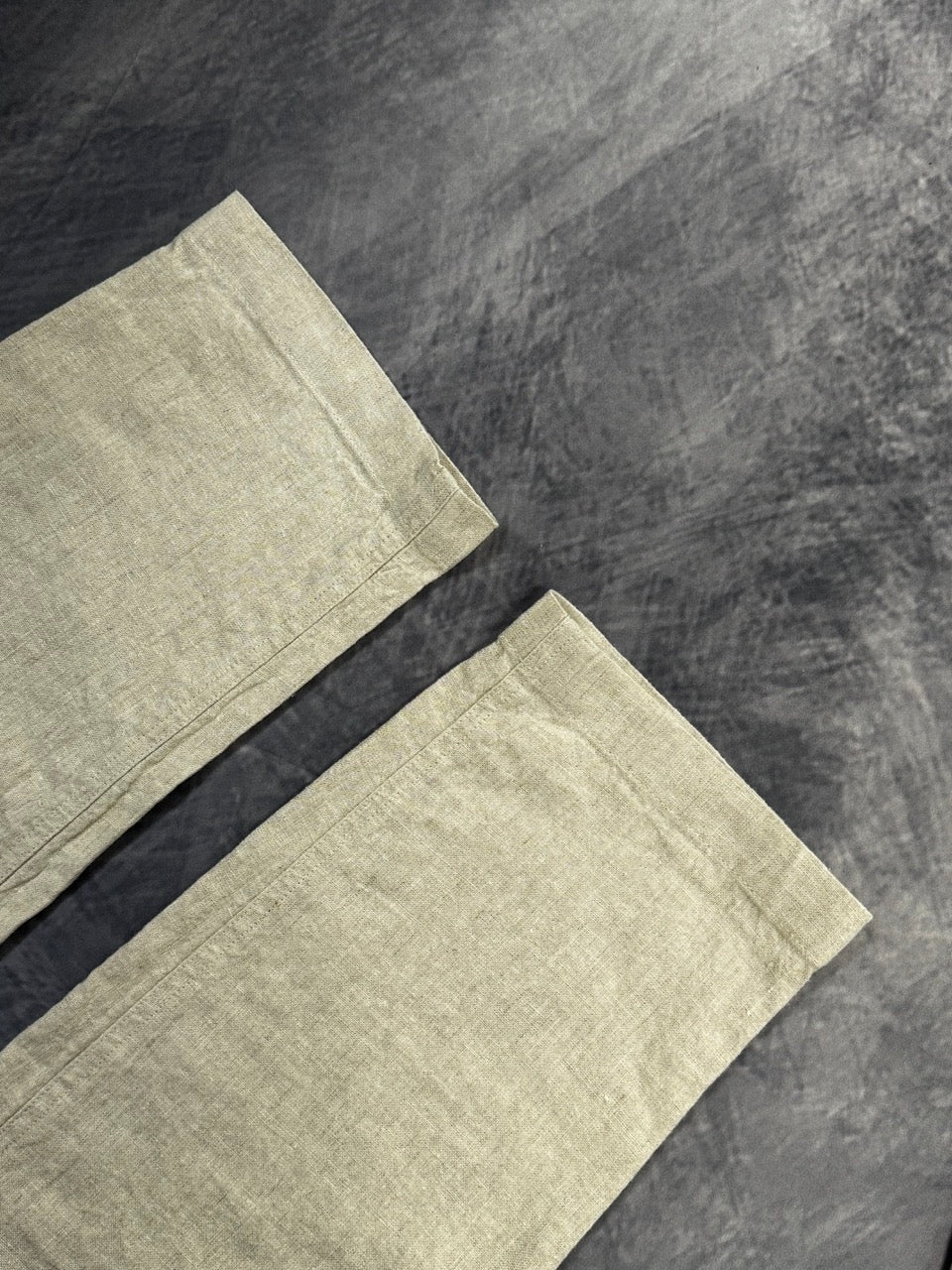 BEIGE LINEN TROUSERS - ONE LEG PATTERN - M