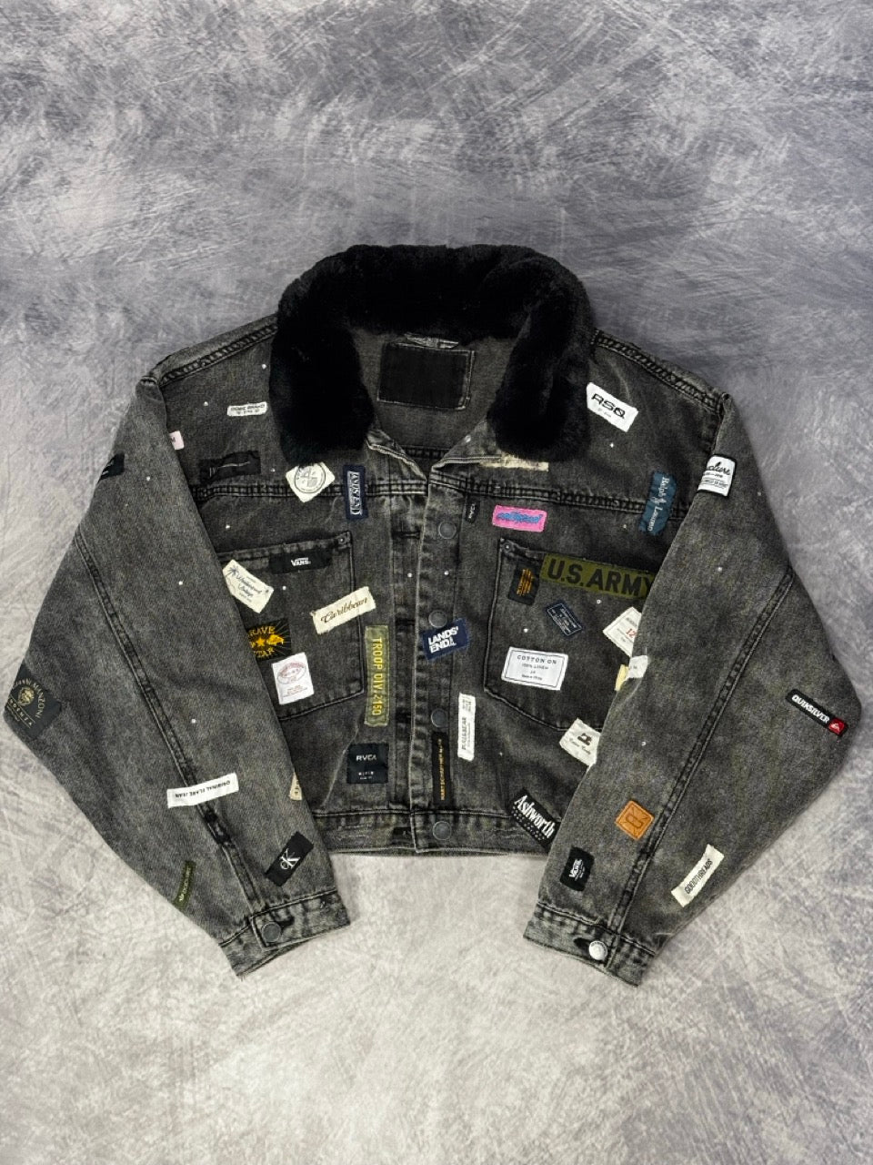 BLACK LABEL PATCHES DENIM JACKET - M
