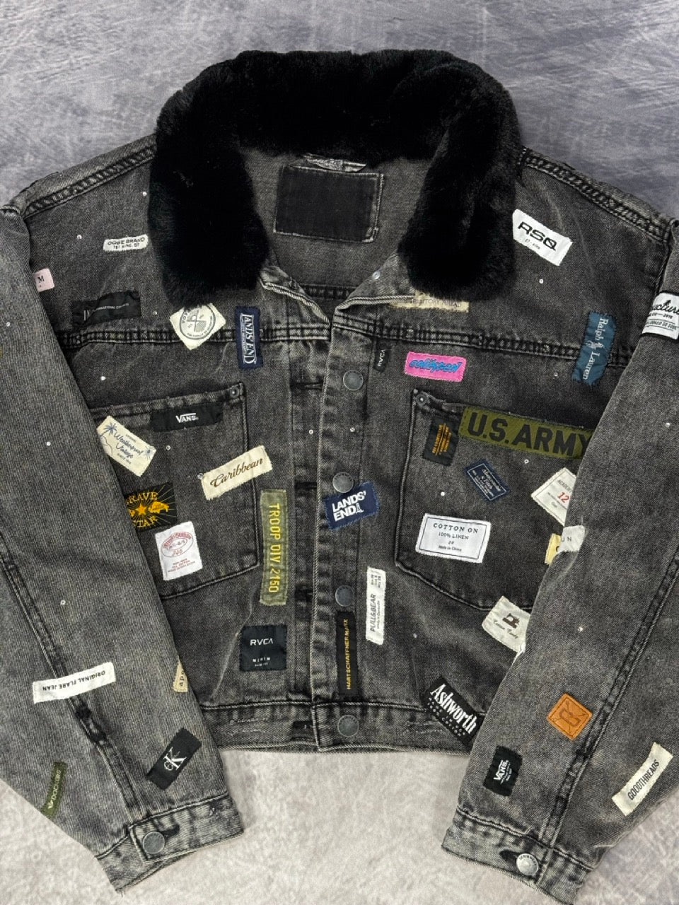BLACK LABEL PATCHES DENIM JACKET - M
