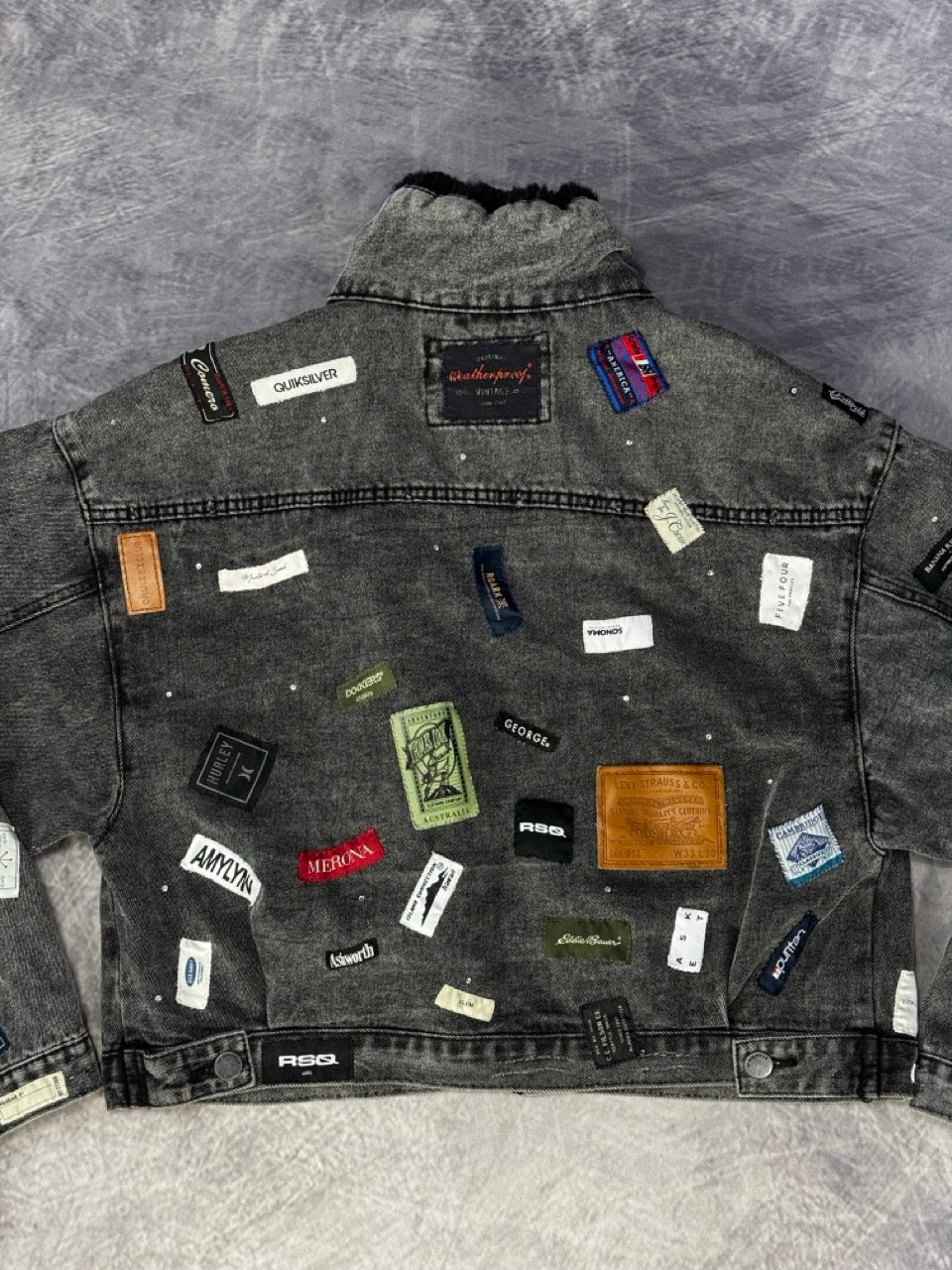 BLACK LABEL PATCHES DENIM JACKET - M