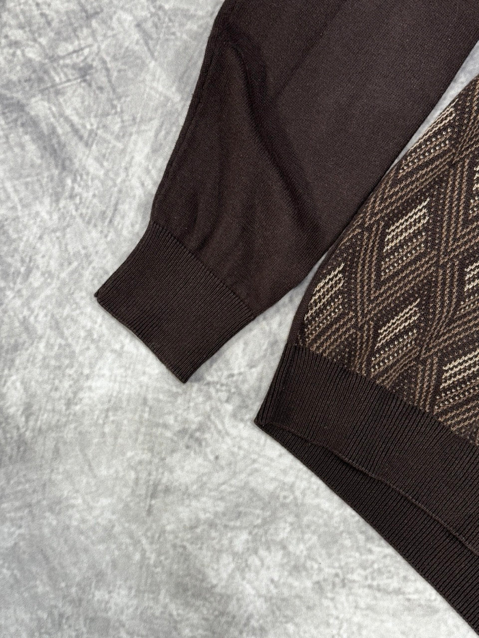 BROWN RHOMBUS SWEATER - XL