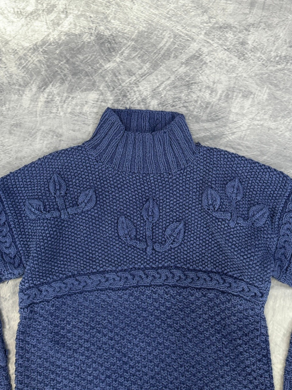 1990S BLUE SILK KNIT SWEATER - S