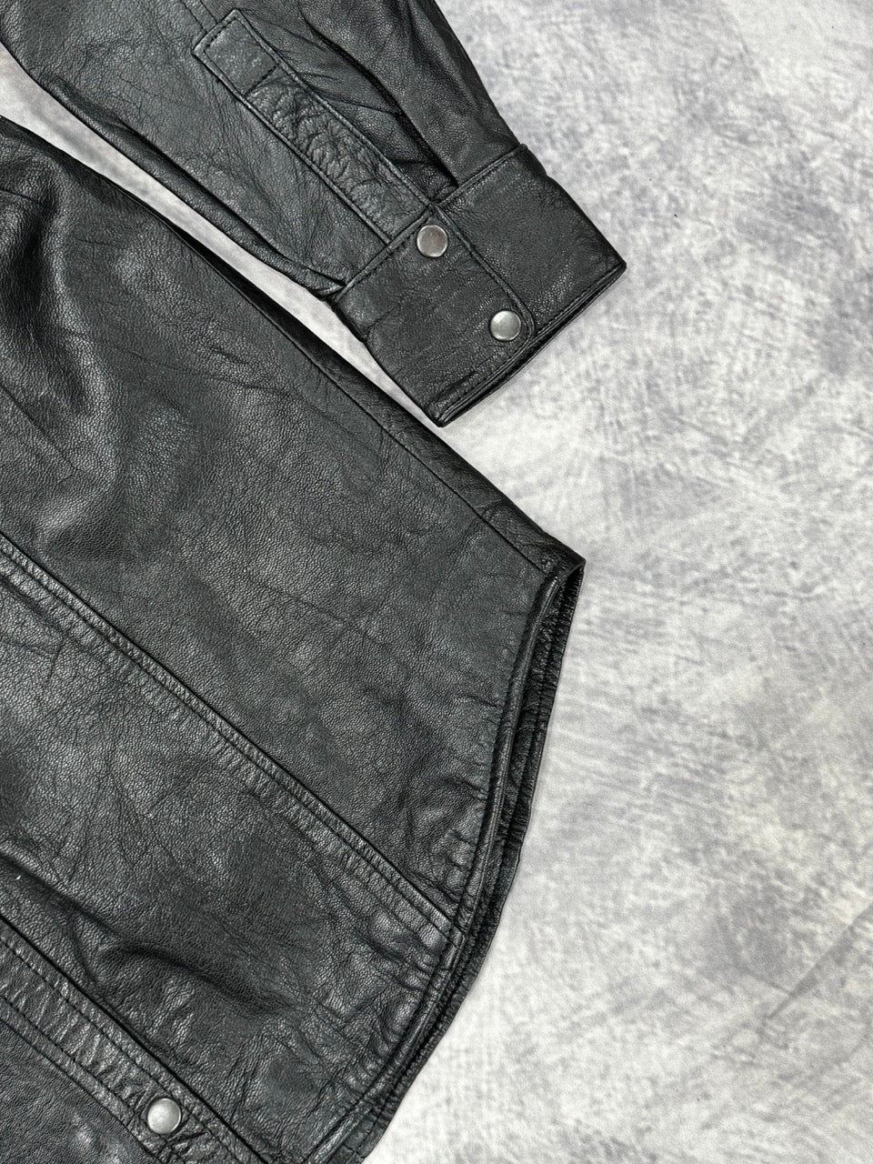 1990S BLACK LEATHER JACKET - M