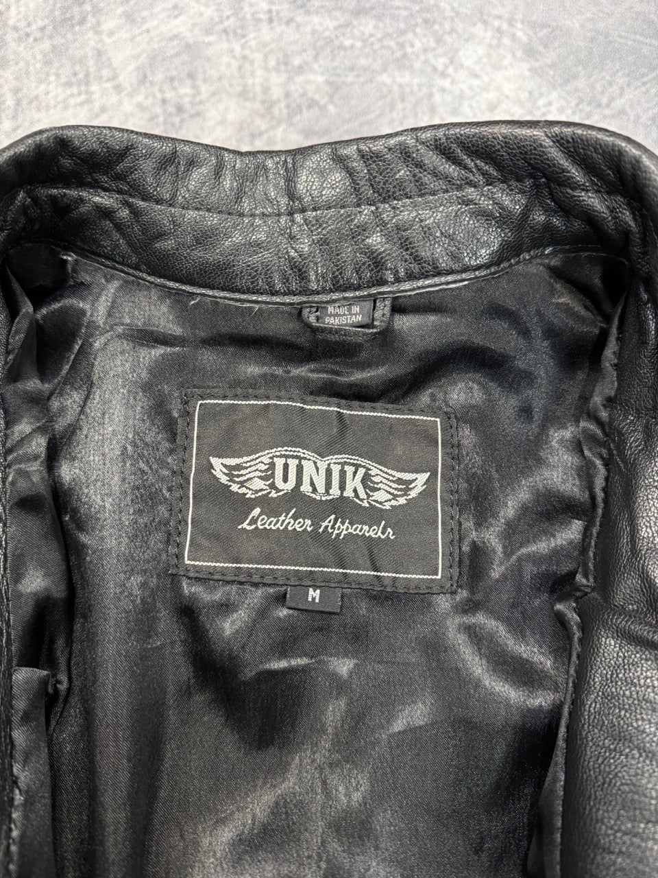1990S BLACK LEATHER JACKET - M