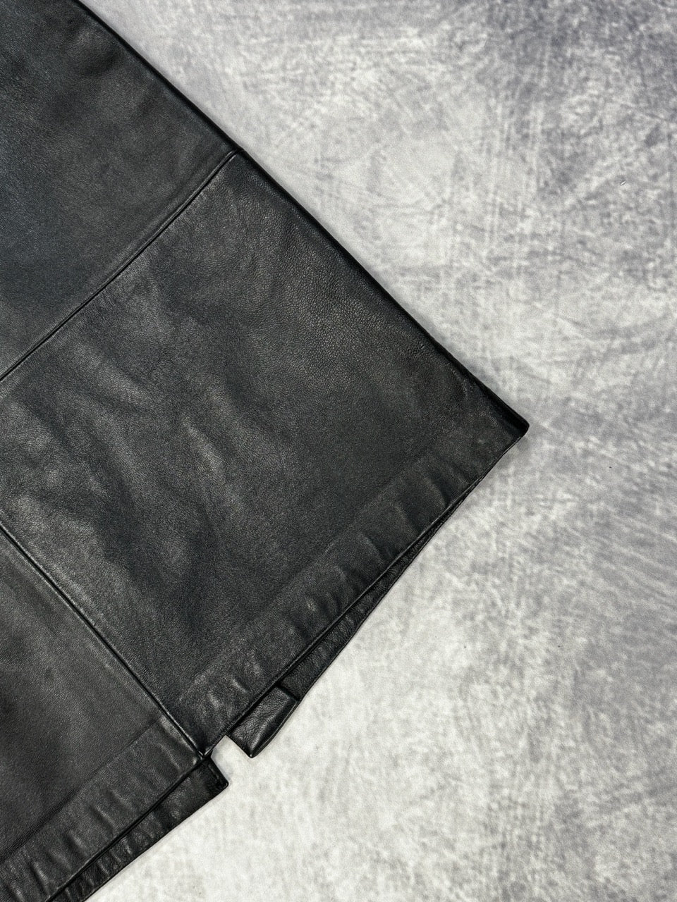 1990S BLACK LEATHER CLASSIC SKIRT - 8