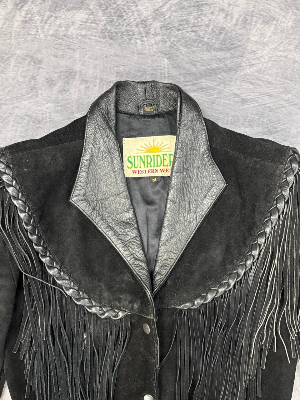 1980S BLACK SUEDE WESTERN FRINGE COWGIRL JACKET - M