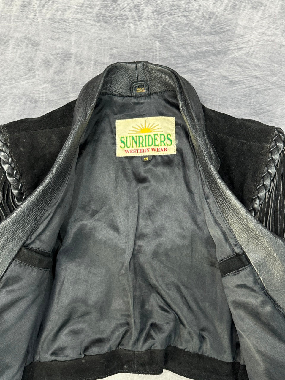 1980S BLACK SUEDE WESTERN FRINGE COWGIRL JACKET - M