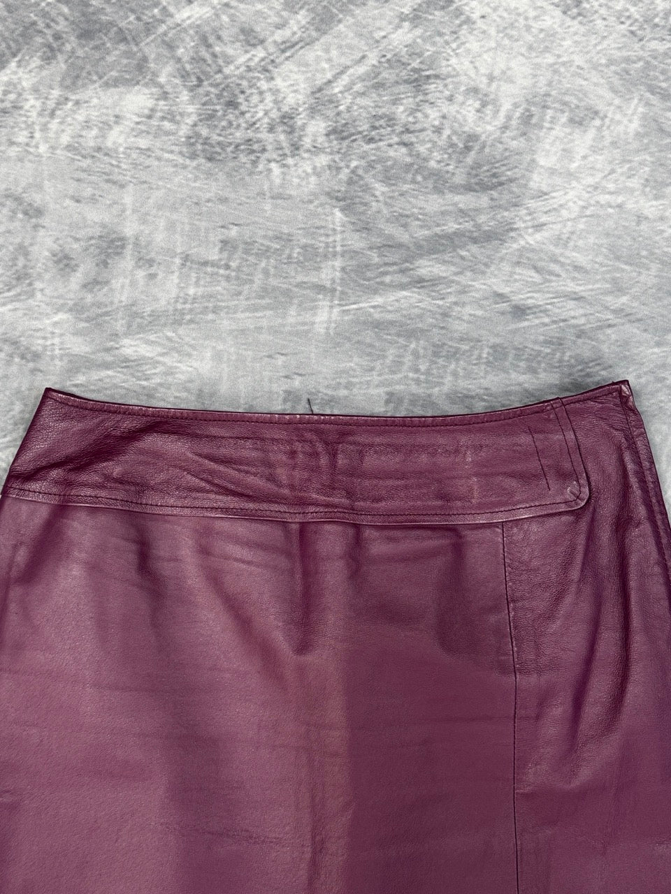 1990S GRAPE LEATHER SKIRT - 10