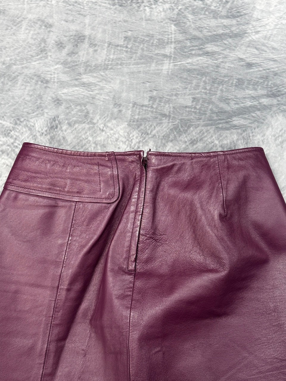 1990S GRAPE LEATHER SKIRT - 10