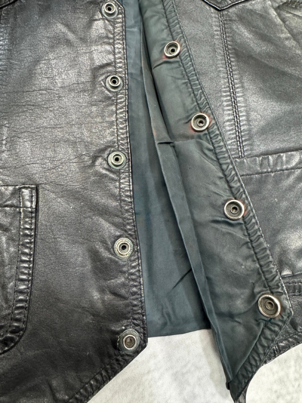 1980S BLACK LEATHER VEST - M
