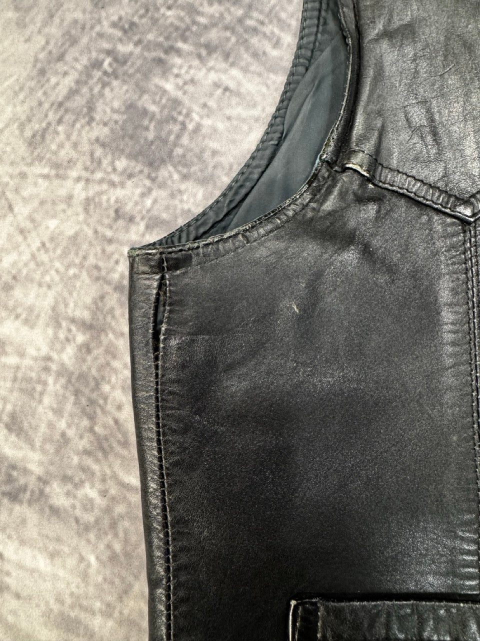1980S BLACK LEATHER VEST - M