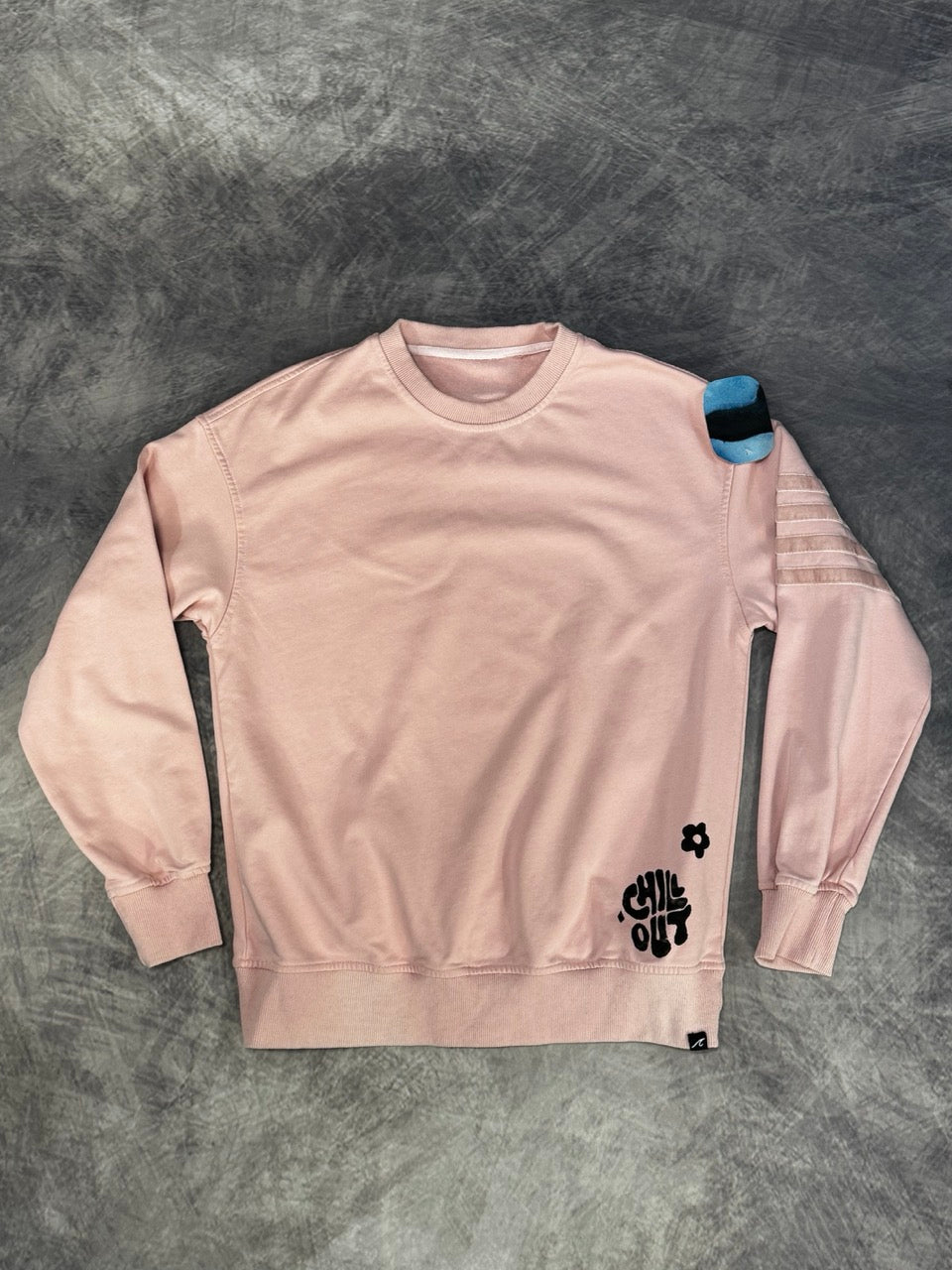 CHILL OUT PINK SWEATER - M